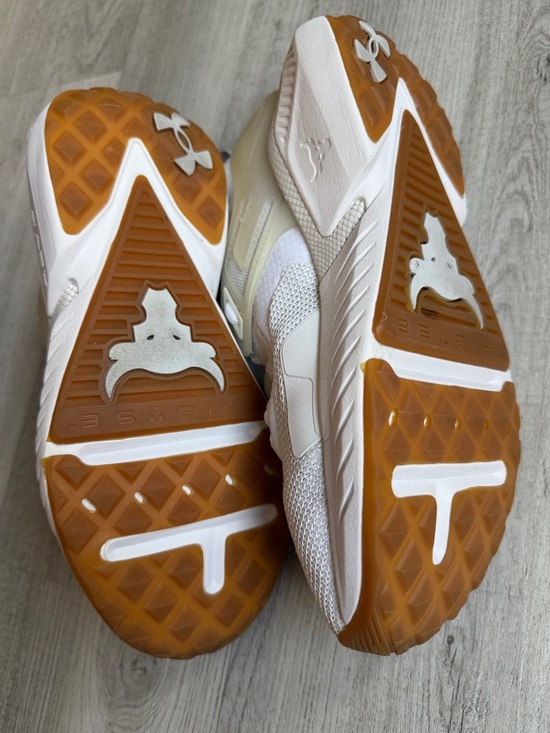 Under Armour Project Rock HOVR Training Shoes White Gum Sole Women’s 9.5